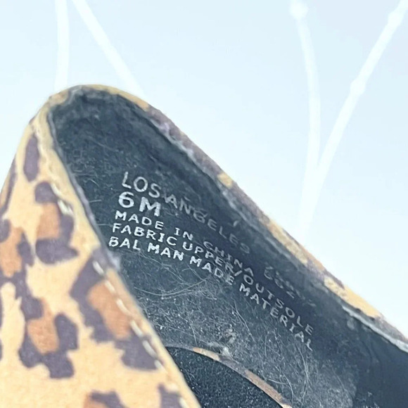 Kardashian Kollection Leopard Print Platform High Heels $80 - Picture 8 of 8